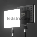 Світлодіодна лампа для фото та відео зйомки Light MM-240, 24 см, прямокутна зі стійкою